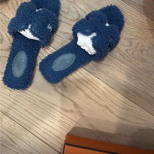 **HERMES ORAN 1x wear NEW! With box don’t miss this deal!!!! *****